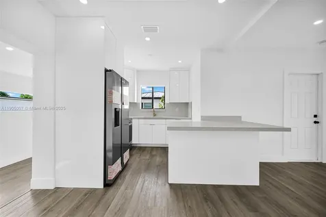 1918 Taft Street Hollywood FL 33020