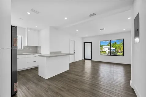 1918 Taft Street Hollywood FL 33020