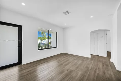 1918 Taft Street Hollywood FL 33020