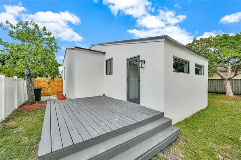 1918 Taft Street Hollywood FL 33020