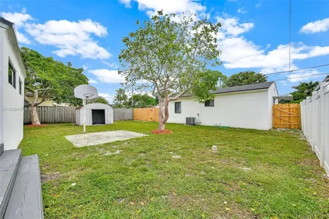 1918 Taft Street Hollywood FL 33020