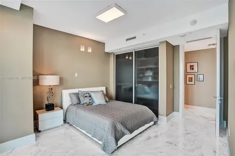 19575 Collins Avenue Sunny Isles Beach FL 33160