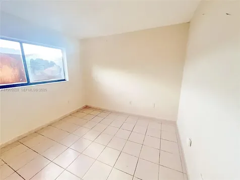 5712 W 25th Court Hialeah FL 33016