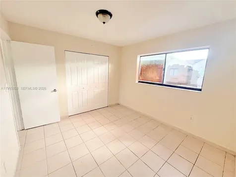 5712 W 25th Court Hialeah FL 33016