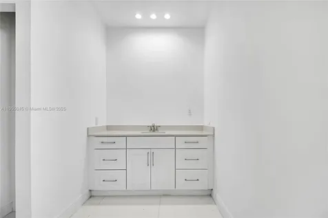 425 SW 129th Avenue Miami FL 33184
