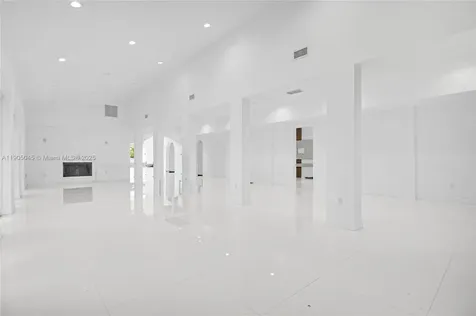 425 SW 129th Avenue Miami FL 33184
