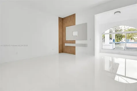 425 SW 129th Avenue Miami FL 33184