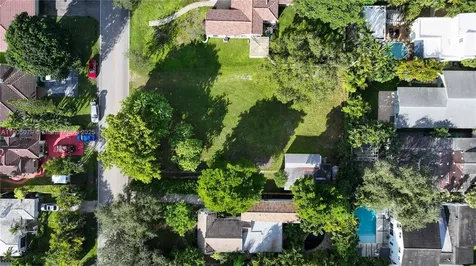 129 NE 87th Street El Portal FL 33138
