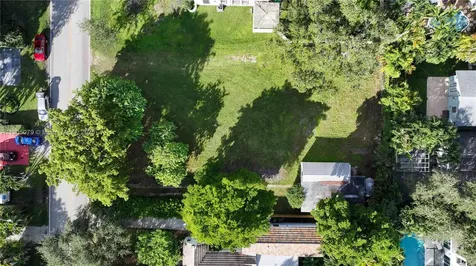 129 NE 87th Street El Portal FL 33138