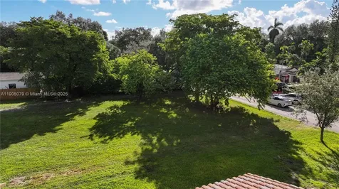 129 NE 87th Street El Portal FL 33138