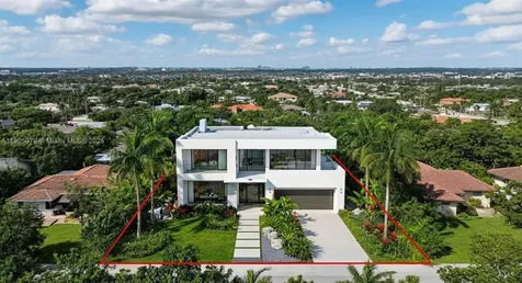 129 NE 87th Street El Portal FL 33138