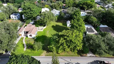 129 NE 87th Street El Portal FL 33138
