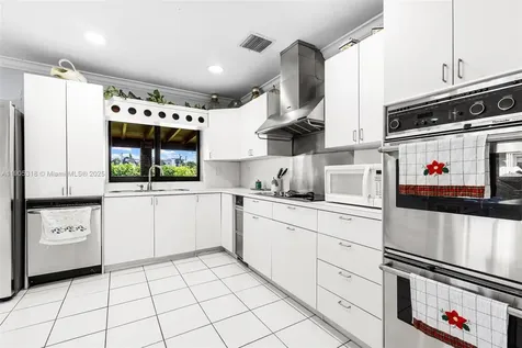 2341 SW 92nd Place Miami FL 33165