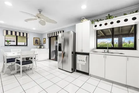 2341 SW 92nd Place Miami FL 33165