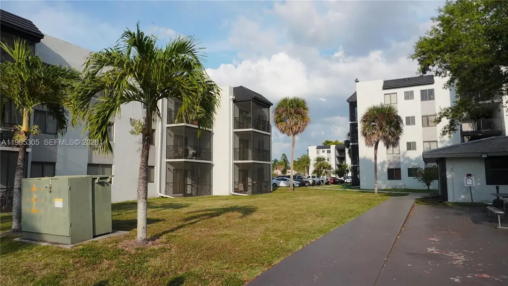 3710 N Pine Island Road Sunrise FL 33351