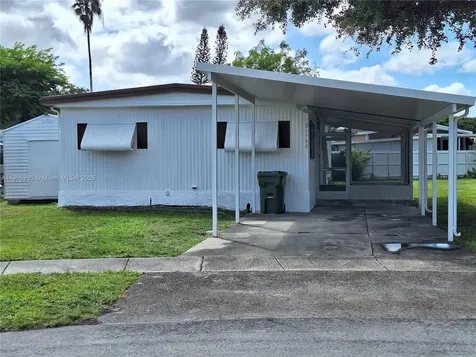 21760 NW 3rd Street Pembroke Pines FL 33029