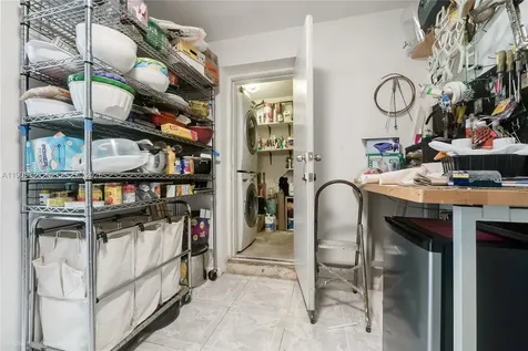 9500 SW 79th Street Miami FL 33173
