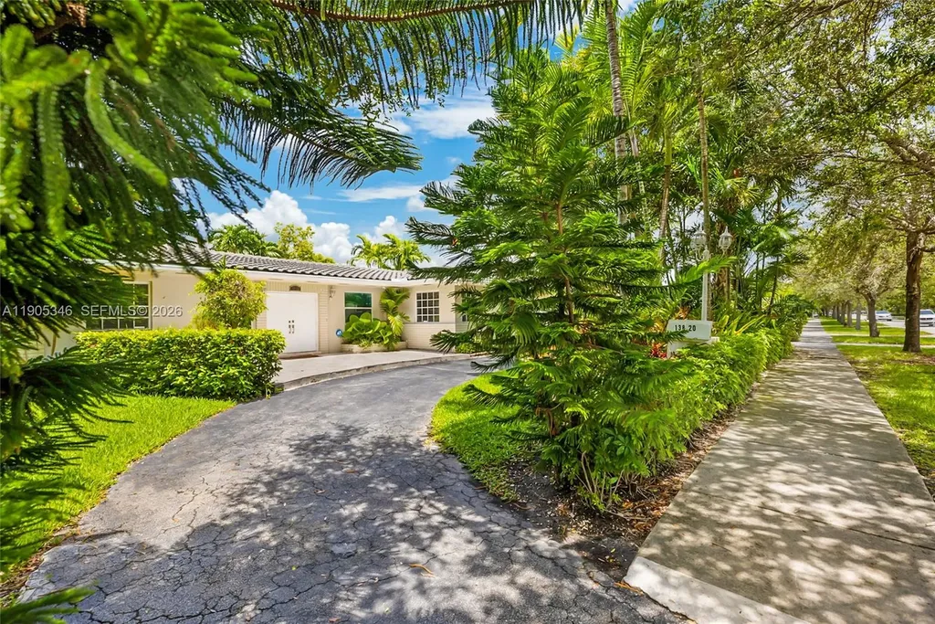 13820 SW 82nd Avenue Palmetto Bay FL 33158