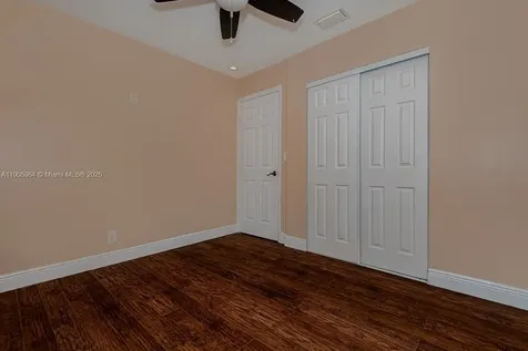 401 SW 76th Terrace North Lauderdale FL 33068