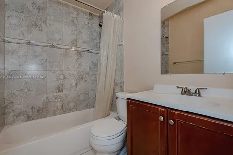 401 SW 76th Terrace North Lauderdale FL 33068
