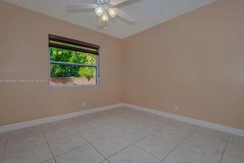 401 SW 76th Terrace North Lauderdale FL 33068