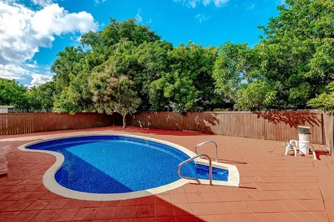 401 SW 76th Terrace North Lauderdale FL 33068