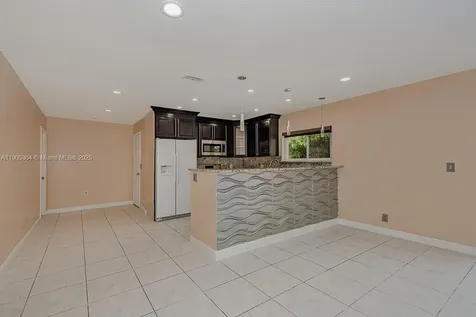 401 SW 76th Terrace North Lauderdale FL 33068