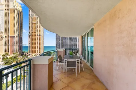 17555 Atlantic Boulevard Sunny Isles Beach FL 33160