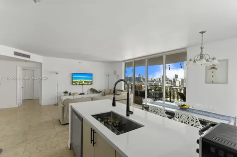 17555 Atlantic Boulevard Sunny Isles Beach FL 33160