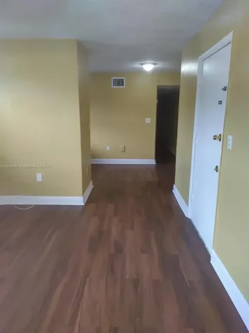 2835 NW 22nd Avenue Miami FL 33142