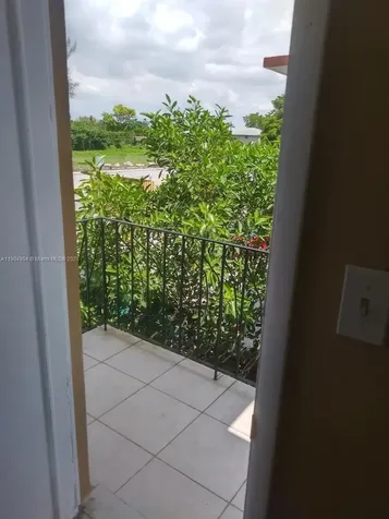2835 NW 22nd Avenue Miami FL 33142