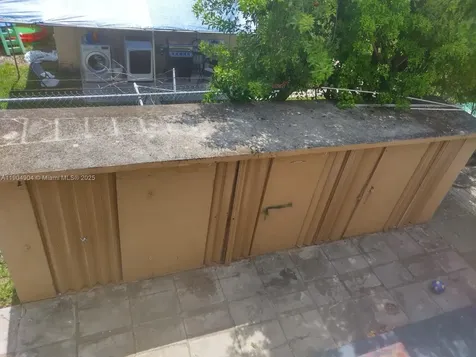 2835 NW 22nd Avenue Miami FL 33142
