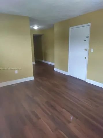 2835 NW 22nd Avenue Miami FL 33142