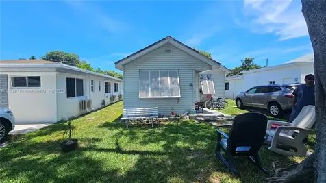 1209 N 17th Court Hollywood FL 33020