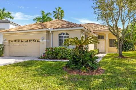 1102 Camellia Circle Weston FL 33326