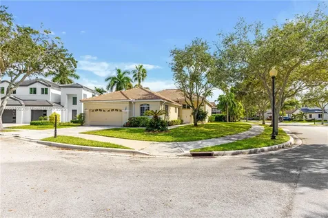 1102 Camellia Circle Weston FL 33326
