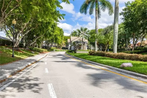 1102 Camellia Circle Weston FL 33326