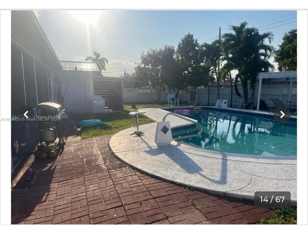 5001 Madison Street Hollywood FL 33021