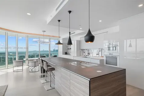 100 S Pointe Drive Miami Beach FL 33139