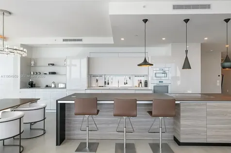 100 S Pointe Drive Miami Beach FL 33139