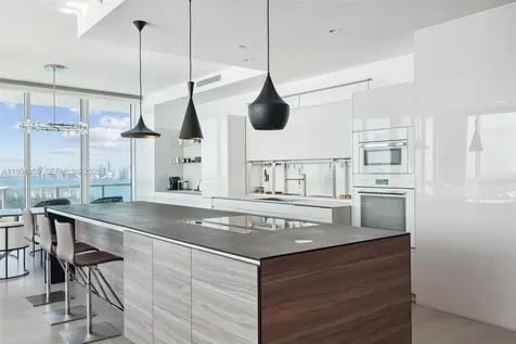 100 S Pointe Drive Miami Beach FL 33139