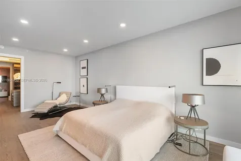 100 S Pointe Drive Miami Beach FL 33139