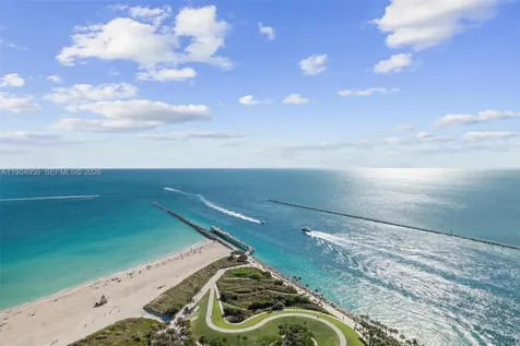 100 S Pointe Drive Miami Beach FL 33139