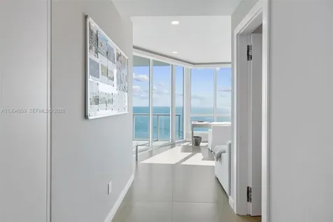 100 S Pointe Drive Miami Beach FL 33139