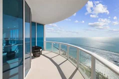 100 S Pointe Drive Miami Beach FL 33139