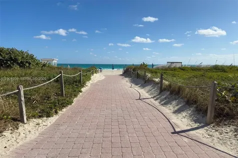 100 S Pointe Drive Miami Beach FL 33139