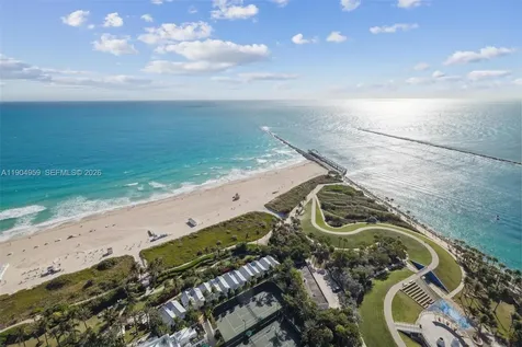 100 S Pointe Drive Miami Beach FL 33139