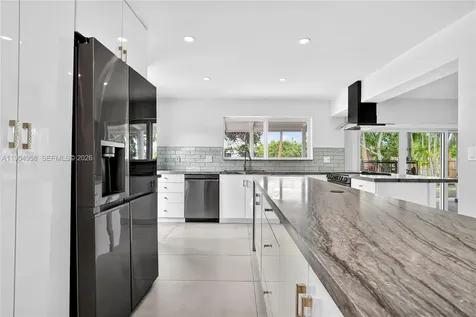 2325 NE 194 Street Miami FL 33180
