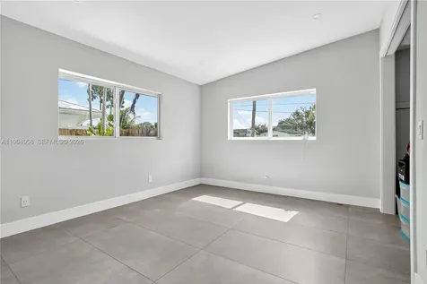 2325 NE 194 Street Miami FL 33180