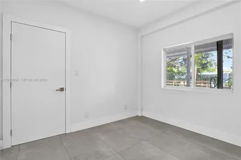 2325 NE 194 Street Miami FL 33180